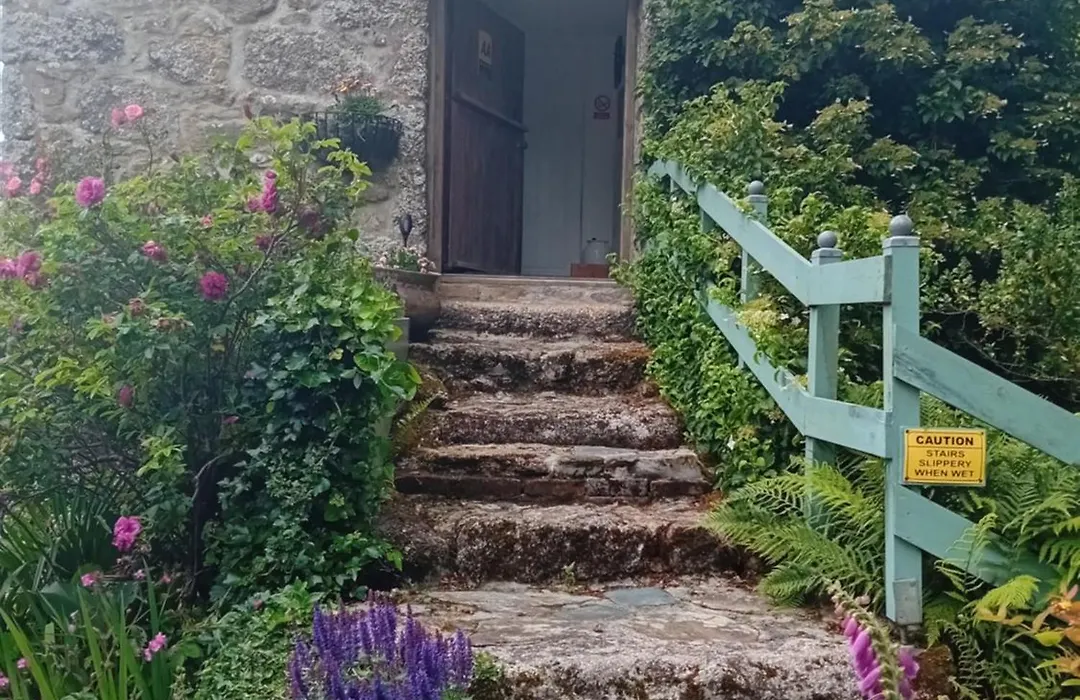 Chypons Farm Bed & Breakfast-1